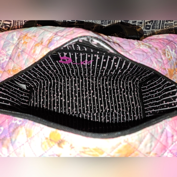 ๐HP!๐ Betsey Johnson Weekender - Picture 7 of 9